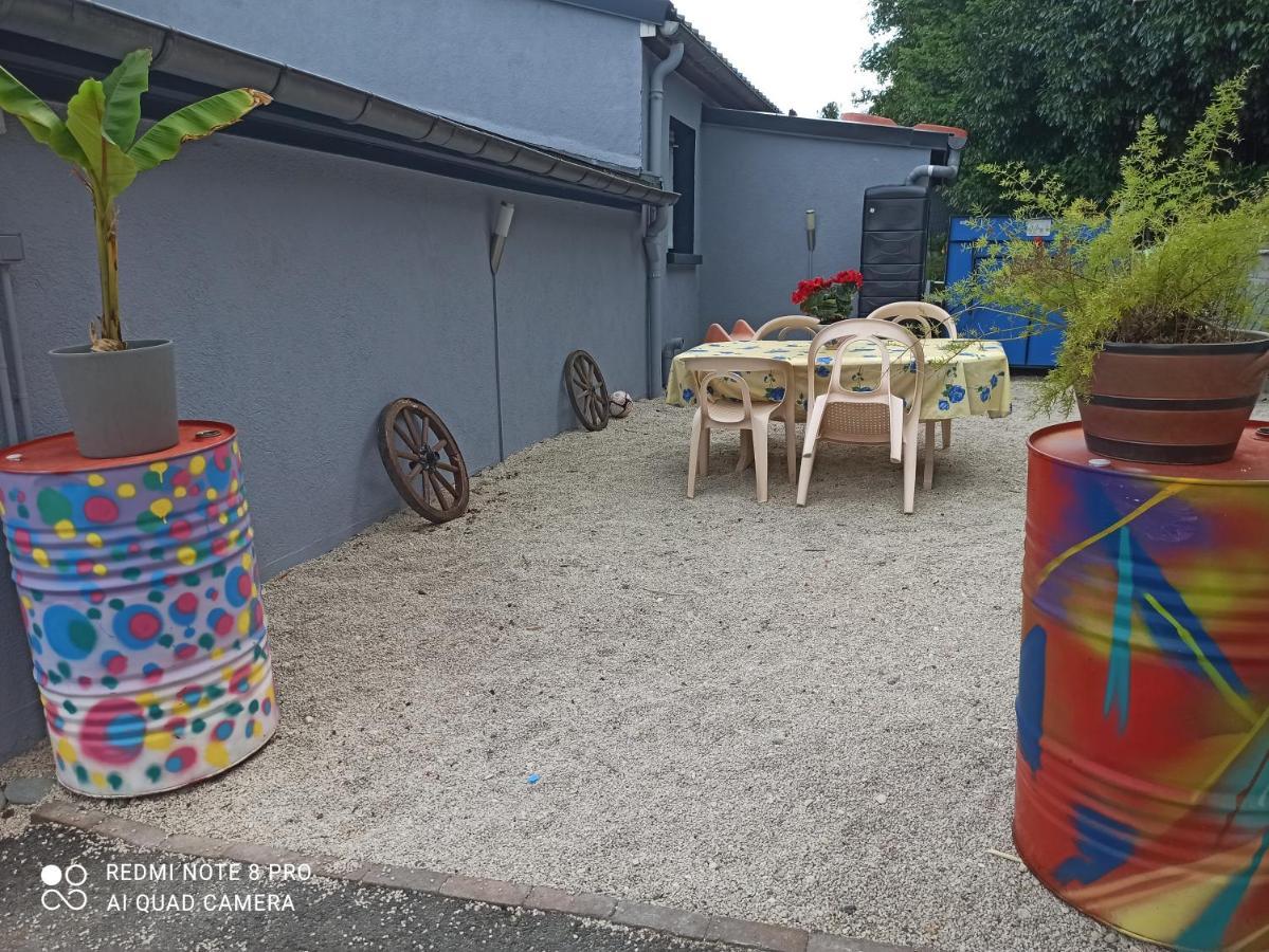 Maisonnette indépendante 4 personnes jardin terrasse Vrigne-aux-Bois Exterior foto